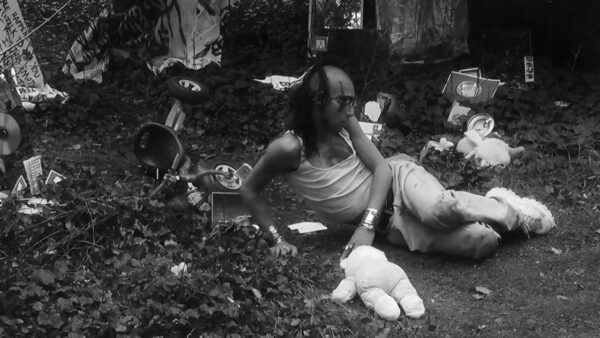 Titled mourning progress 1,7,1000 / performance-installation-movie screening